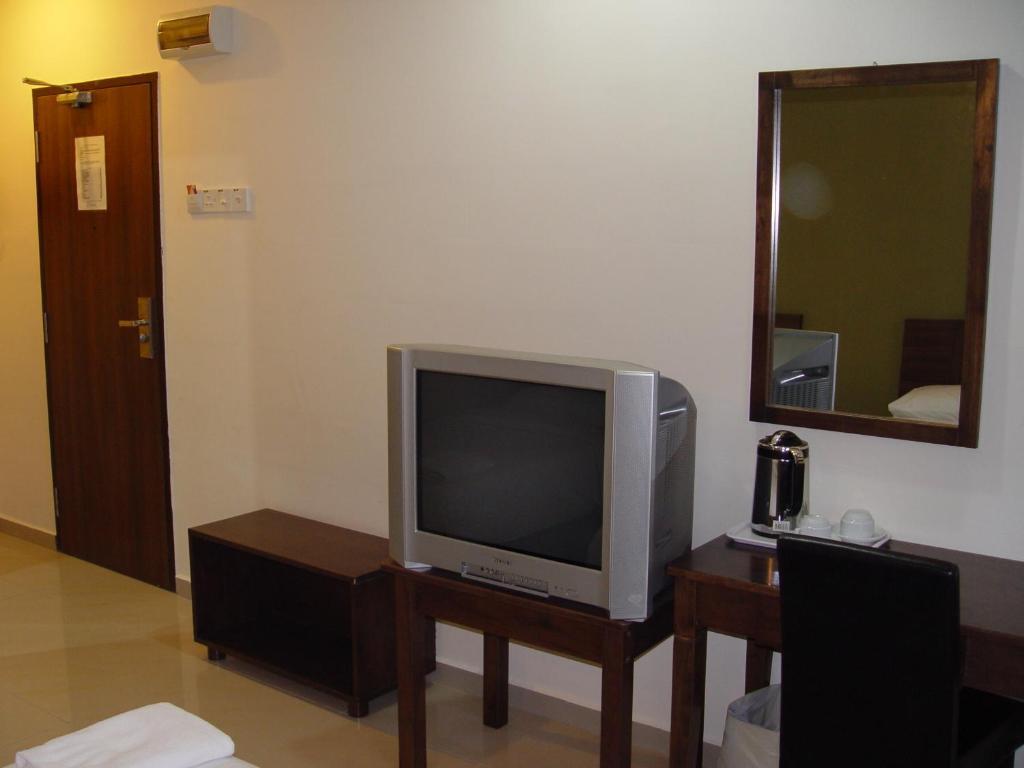 Jb City Hotel Johor Bahru Room photo